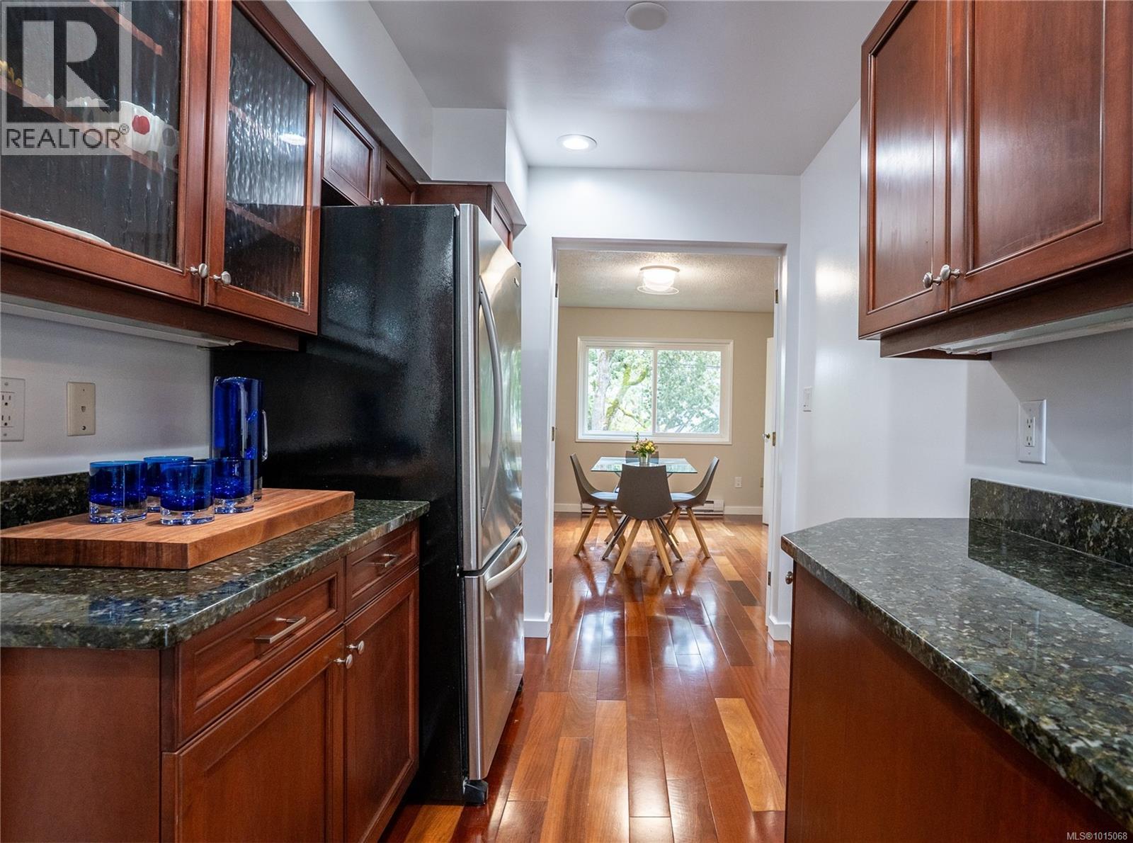 3909 Blenkinsop Rd, Saanich, British Columbia  V8P 3P2 - Photo 16 - 1015068