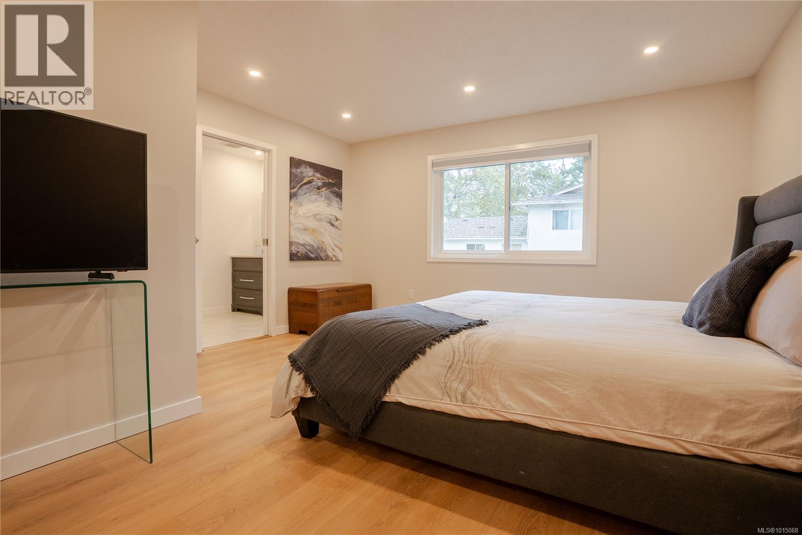 3909 Blenkinsop Rd, Saanich, British Columbia  V8P 3P2 - Photo 26 - 1015068