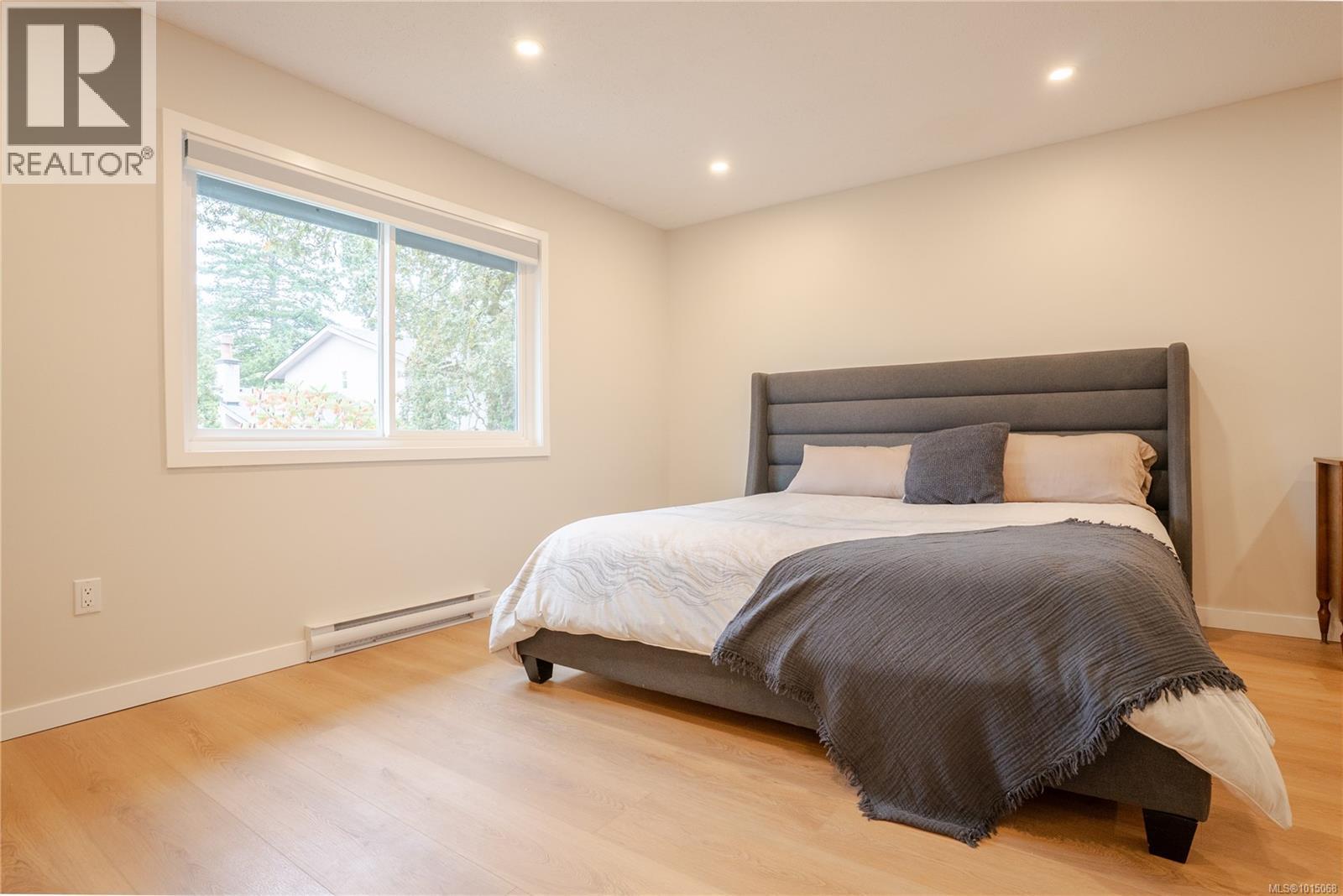 3909 Blenkinsop Rd, Saanich, British Columbia  V8P 3P2 - Photo 27 - 1015068