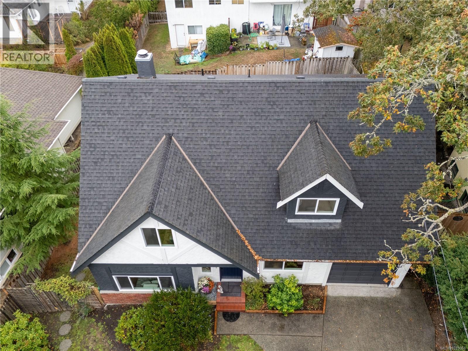 3909 Blenkinsop Rd, Saanich, British Columbia  V8P 3P2 - Photo 45 - 1015068