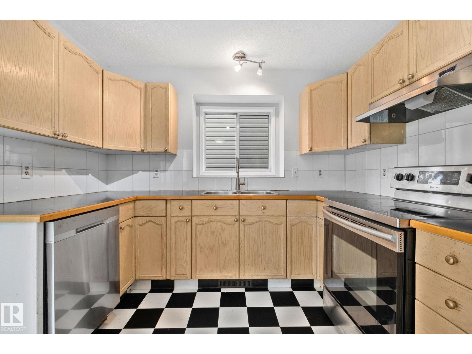 6016 189 St Nw, Edmonton, Alberta  T6M 2G5 - Photo 12 - E4461120
