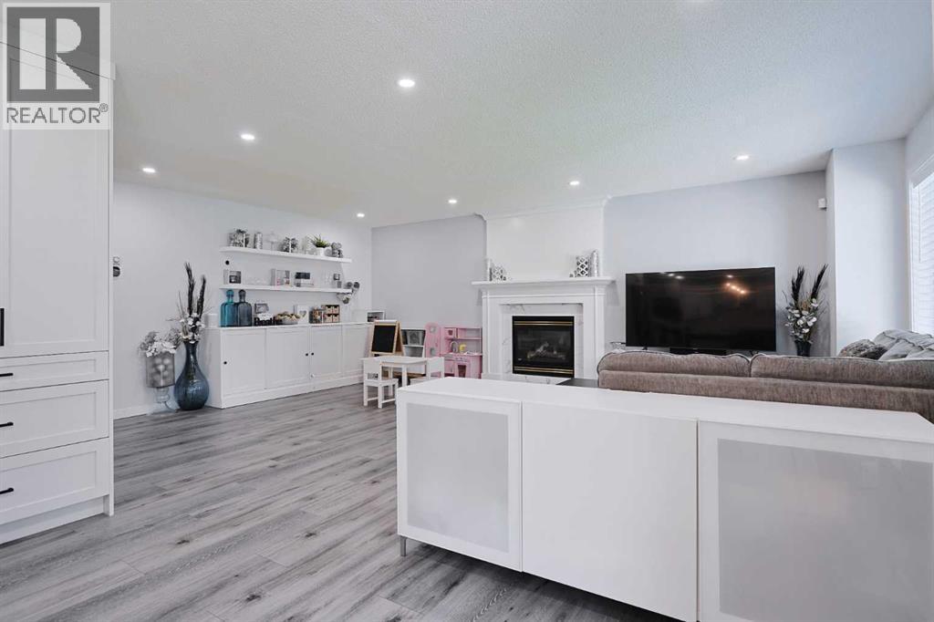 161 Hamptons Gardens Nw, Calgary, Alberta  T3A 5X5 - Photo 9 - A2261100