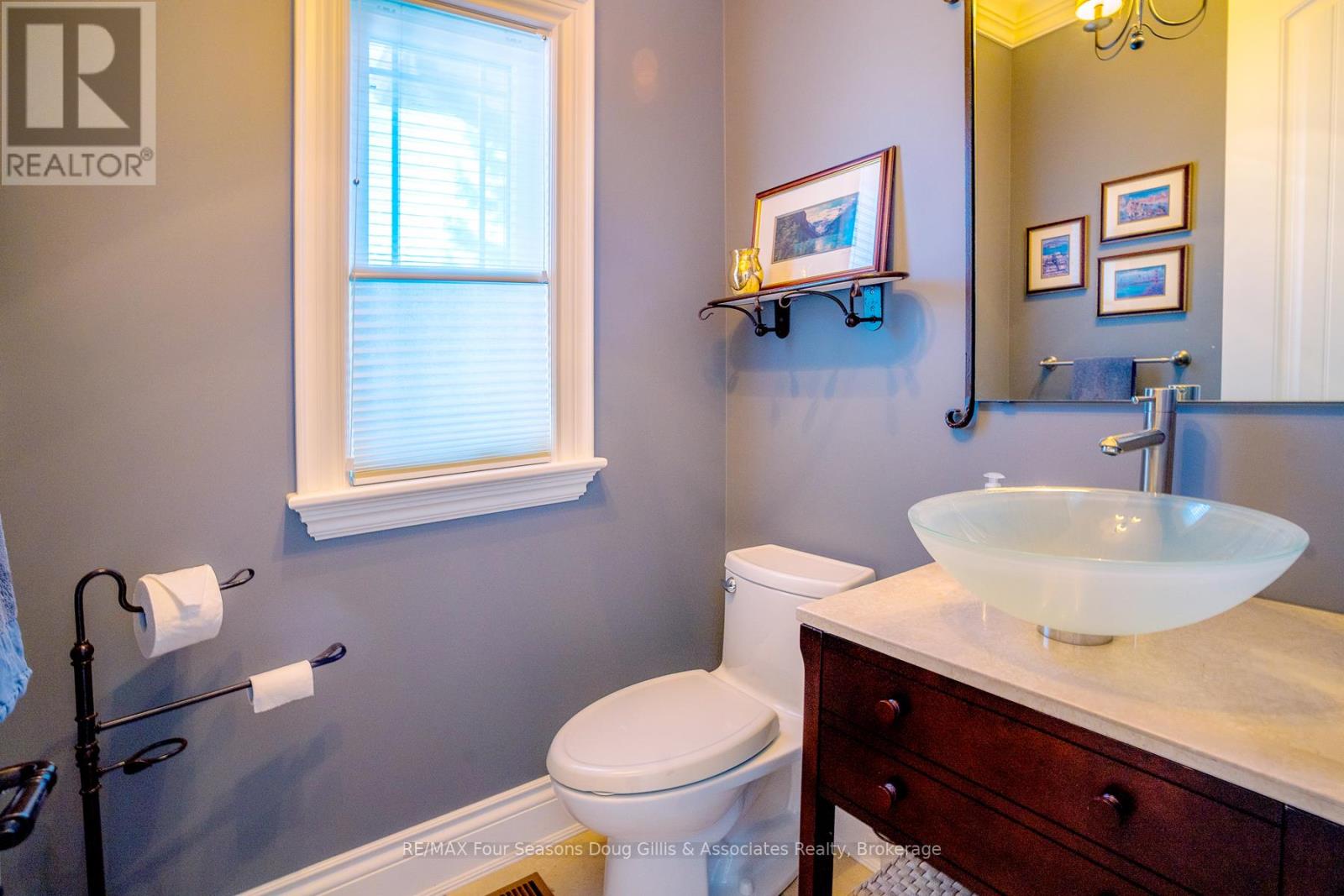 150 Rankins Crescent, Blue Mountains, Ontario  N0H 2P0 - Photo 39 - X12449359