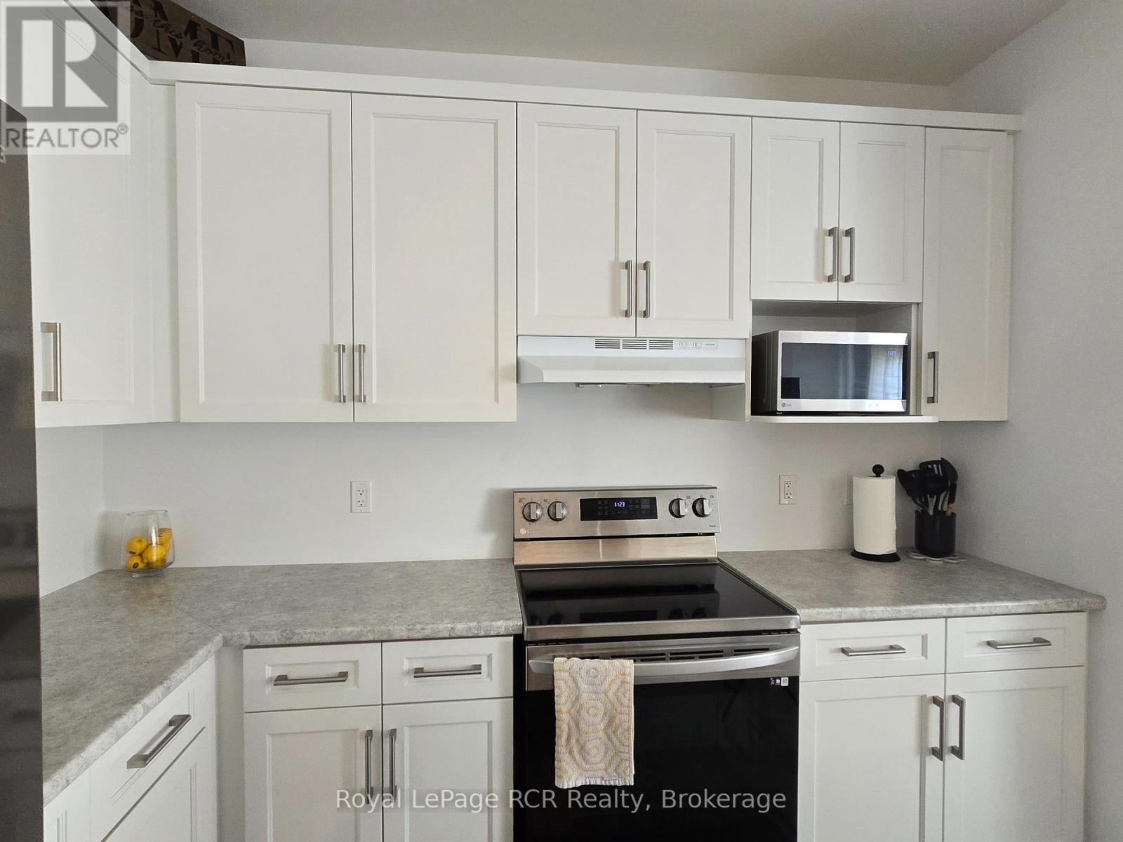 113 Shady Hill Road, West Grey, Ontario  N0G 1R0 - Photo 12 - X12449367