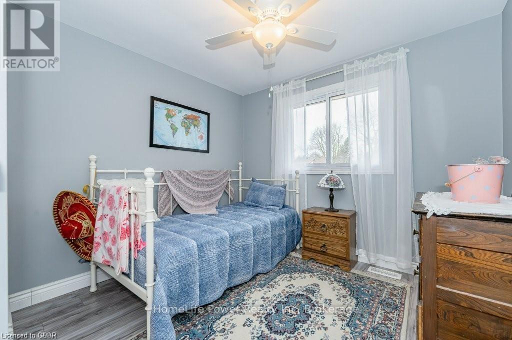 4 Fisher Mills Road, Cambridge, Ontario  N3C 1C7 - Photo 6 - X12449451