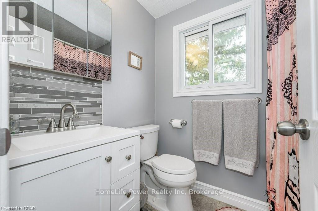 4 Fisher Mills Road, Cambridge, Ontario  N3C 1C7 - Photo 8 - X12449451