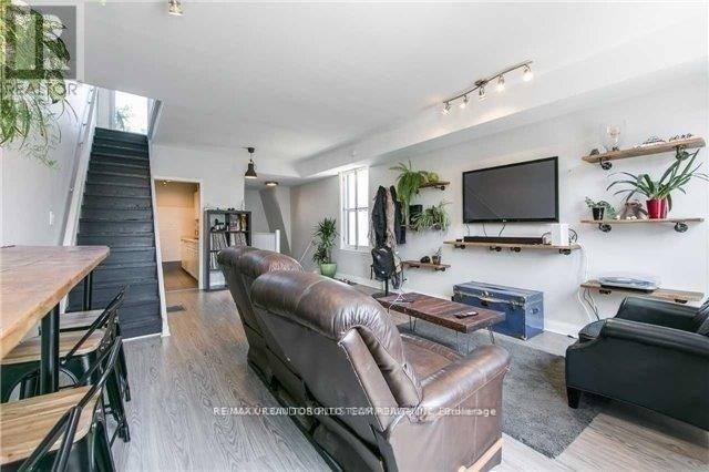 398 King Street E, Toronto, Ontario  M5A 1K9 - Photo 3 - C12449237