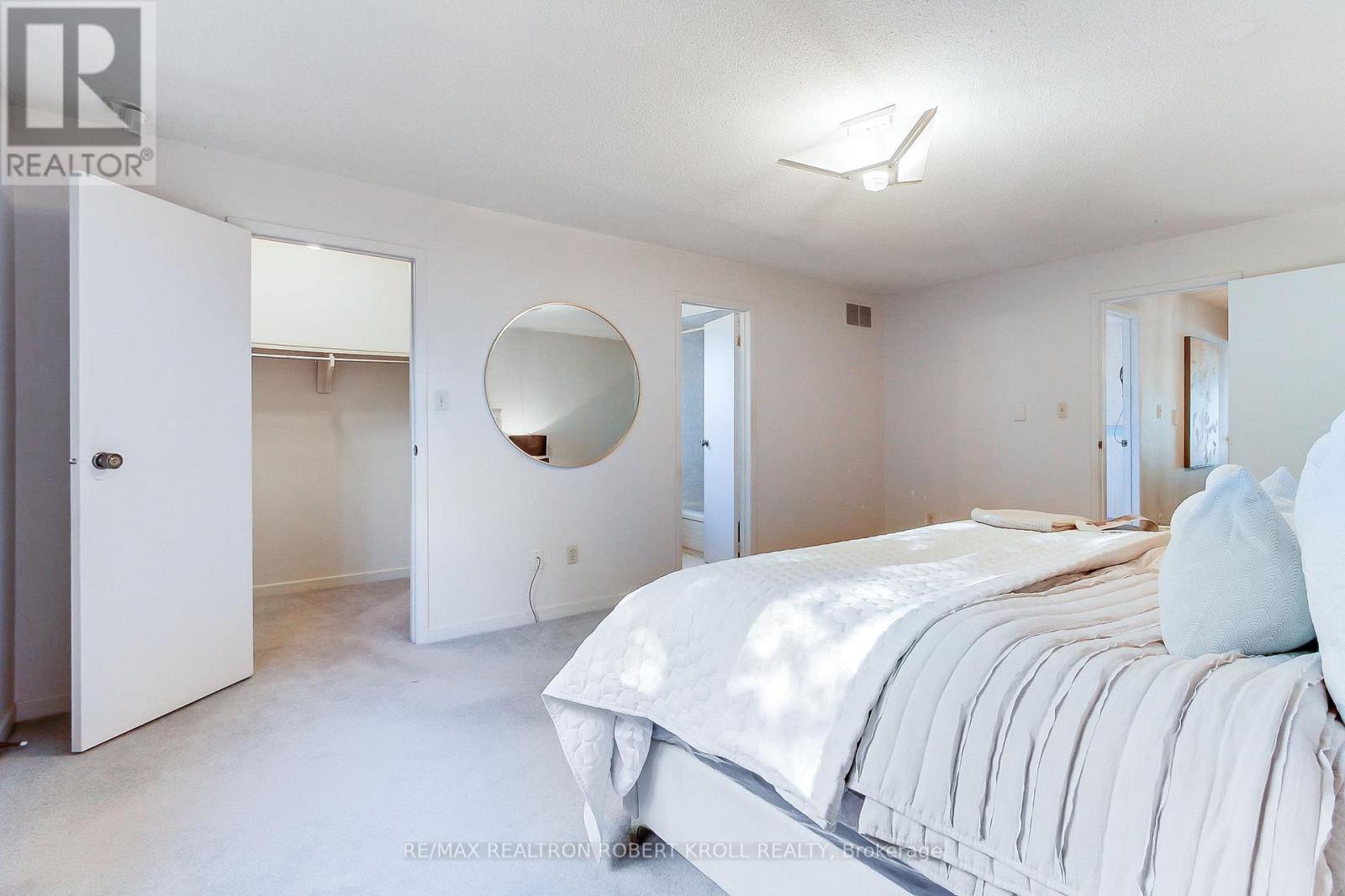 136 Stillwater Crescent, Toronto (Westminster-Branson), Ontario  M2R 3S2 - Photo 25 - C12449240