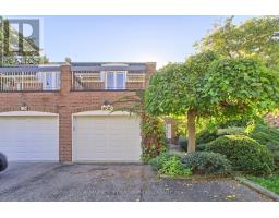 136 STILLWATER CRESCENT, Toronto, Ontario