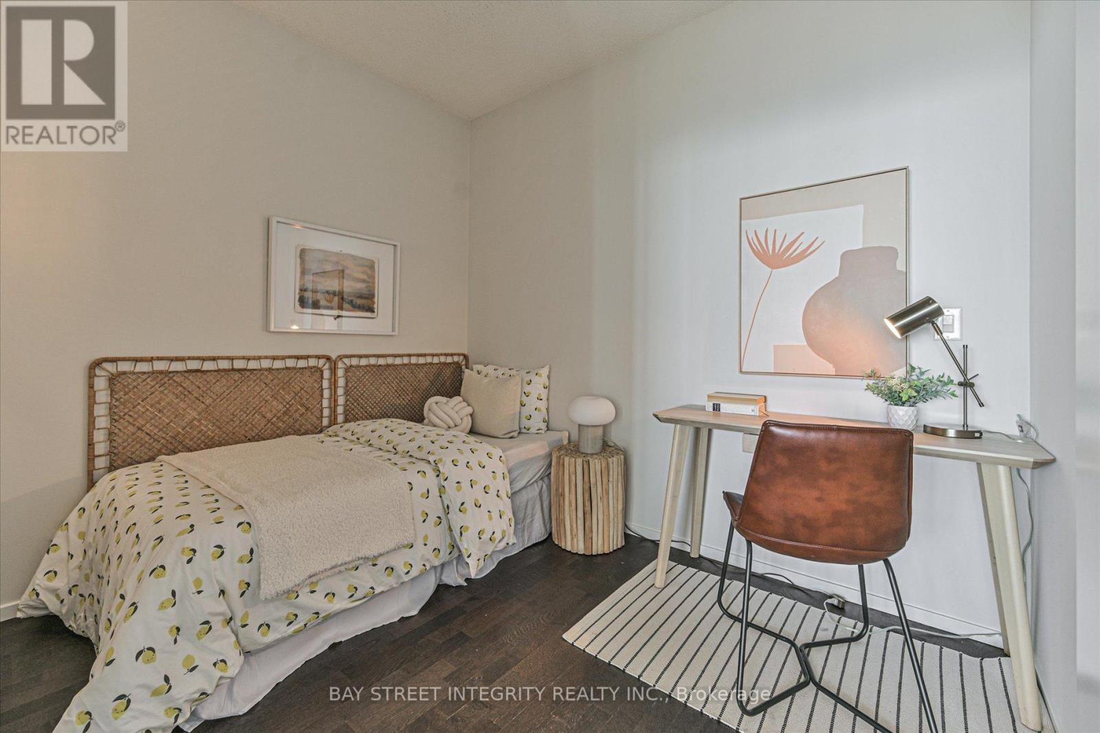 3203 - 101 Charles Street E, Toronto, Ontario  M4Y 0A9 - Photo 18 - C12449241
