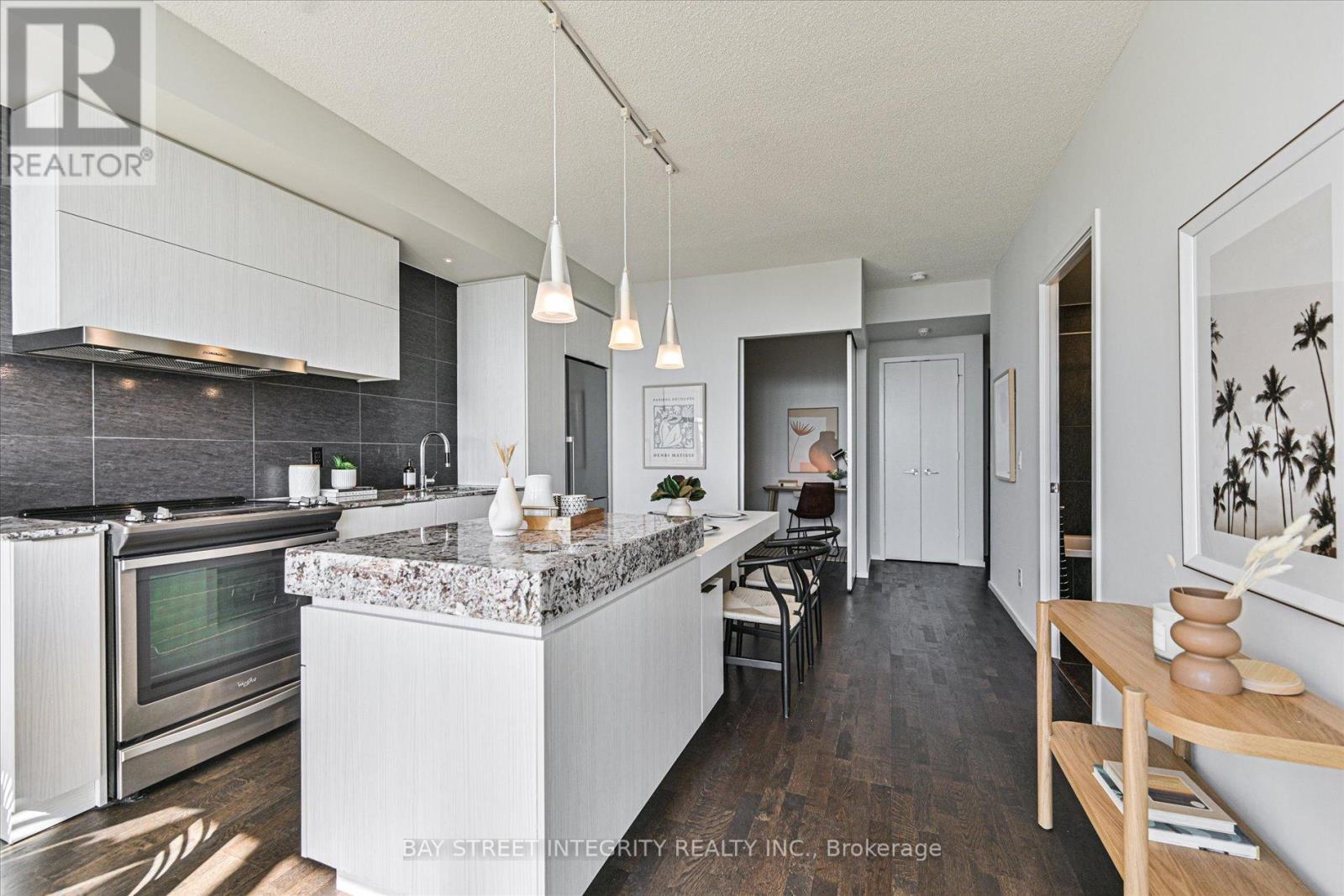 3203 - 101 Charles Street E, Toronto, Ontario  M4Y 0A9 - Photo 5 - C12449241