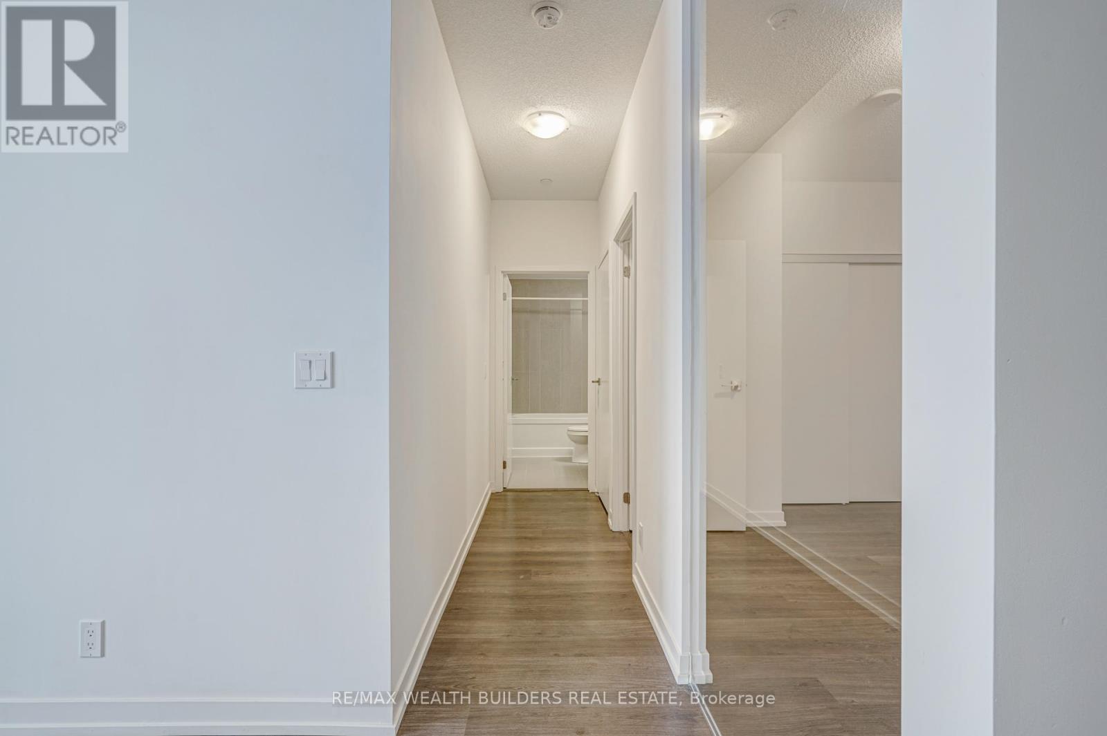 625 - 98 Lillian Street, Toronto, Ontario  M4S 0A5 - Photo 15 - C12449251
