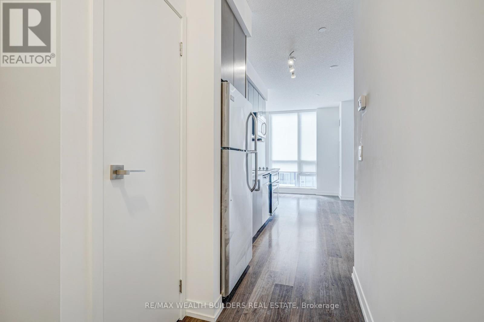 625 - 98 Lillian Street, Toronto, Ontario  M4S 0A5 - Photo 4 - C12449251