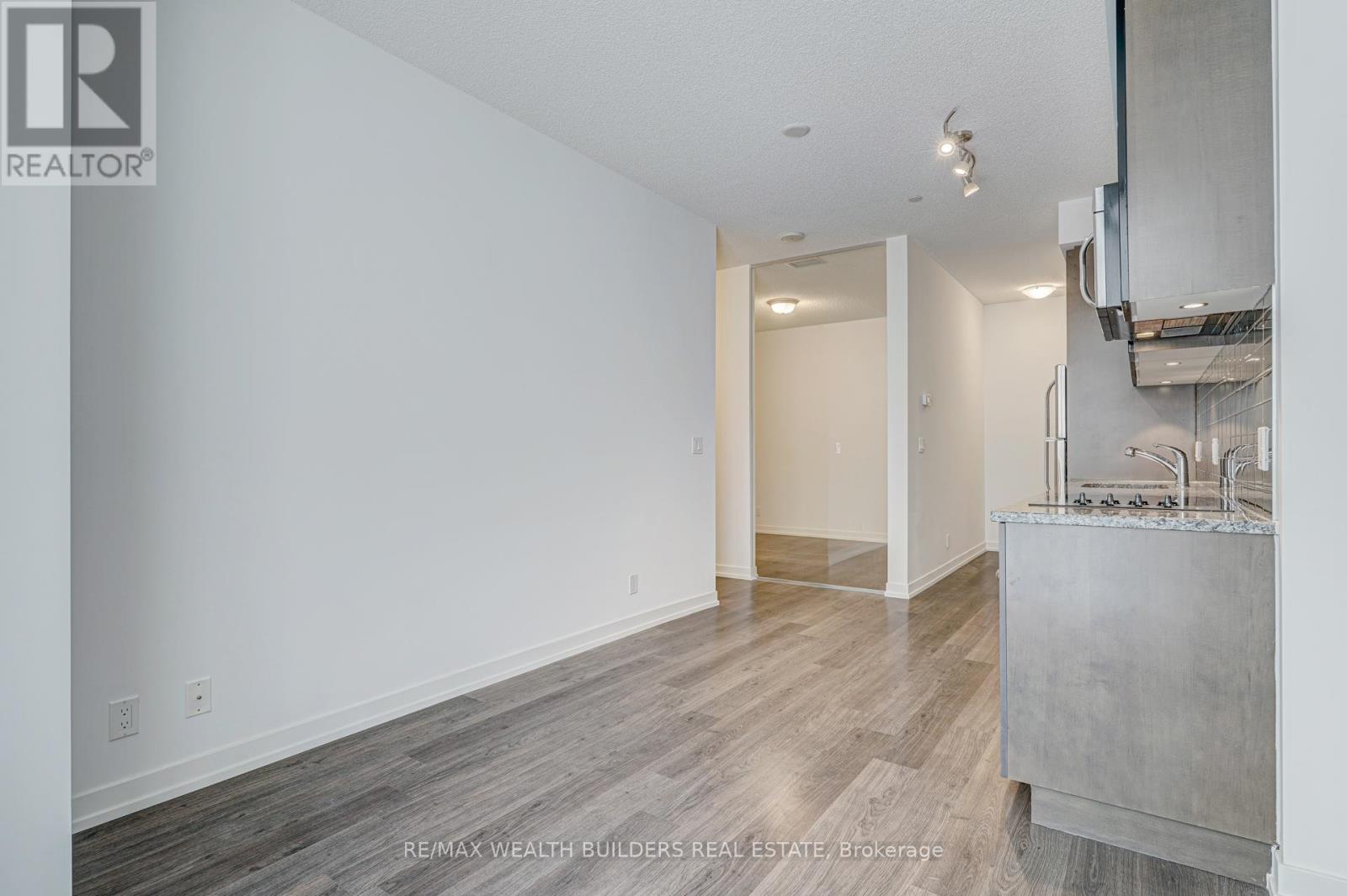 625 - 98 Lillian Street, Toronto, Ontario  M4S 0A5 - Photo 8 - C12449251