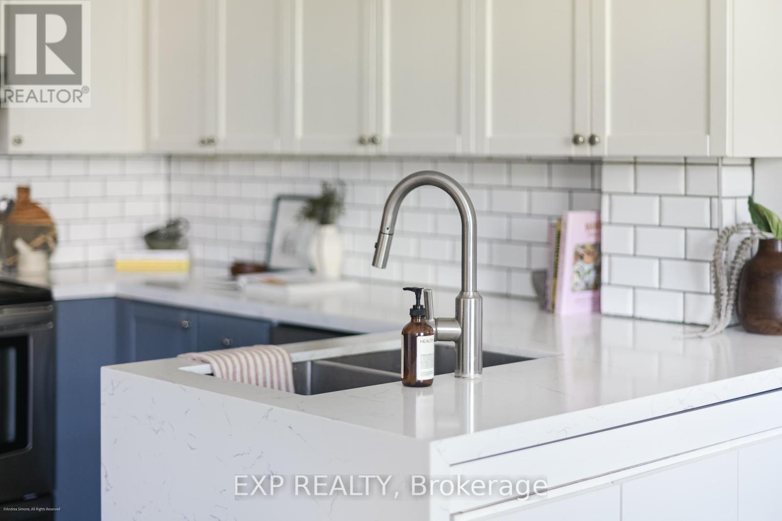 307 - 3 Shank St. Street, Toronto (Niagara), Ontario  M6J 3W9 - Photo 14 - C12449282