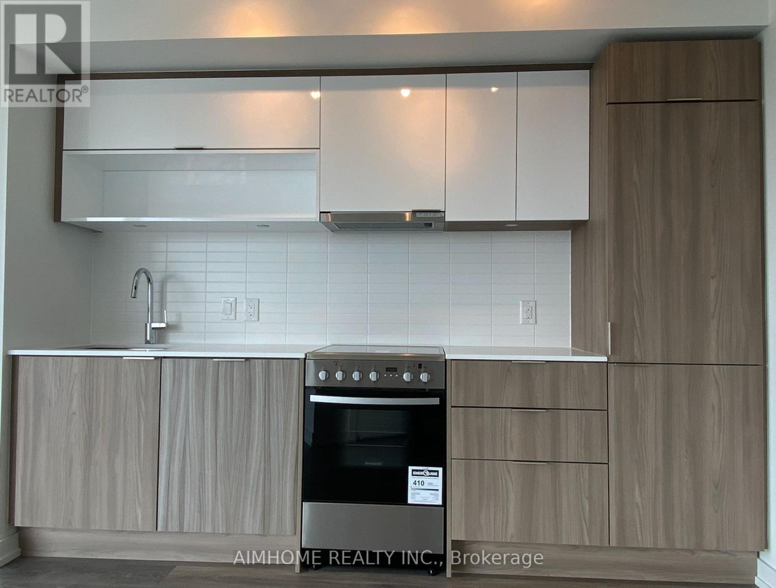 704 - 159 Wellesley Street E, Toronto (Cabbagetown-South St. James Town), Ontario  M4Y 0H5 - Photo 2 - C12449293