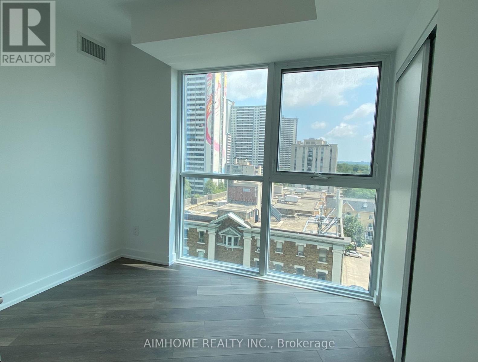 704 - 159 Wellesley Street E, Toronto (Cabbagetown-South St. James Town), Ontario  M4Y 0H5 - Photo 6 - C12449293