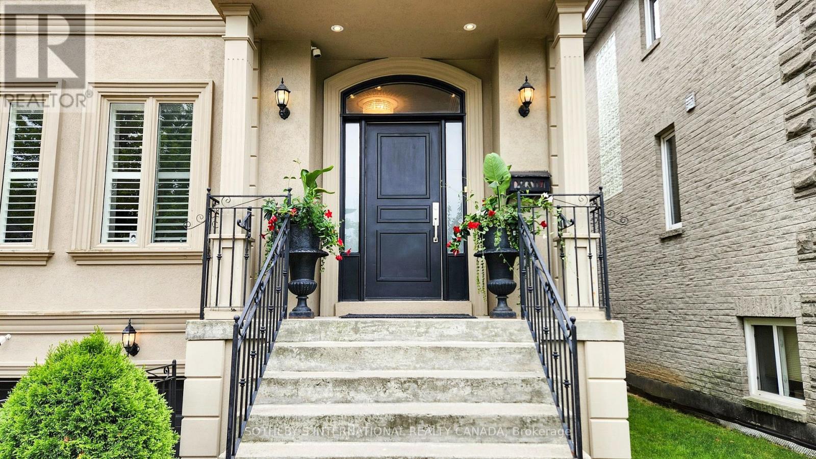 567 Melrose Avenue, Toronto, Ontario  M5M 2A4 - Photo 3 - C12449330