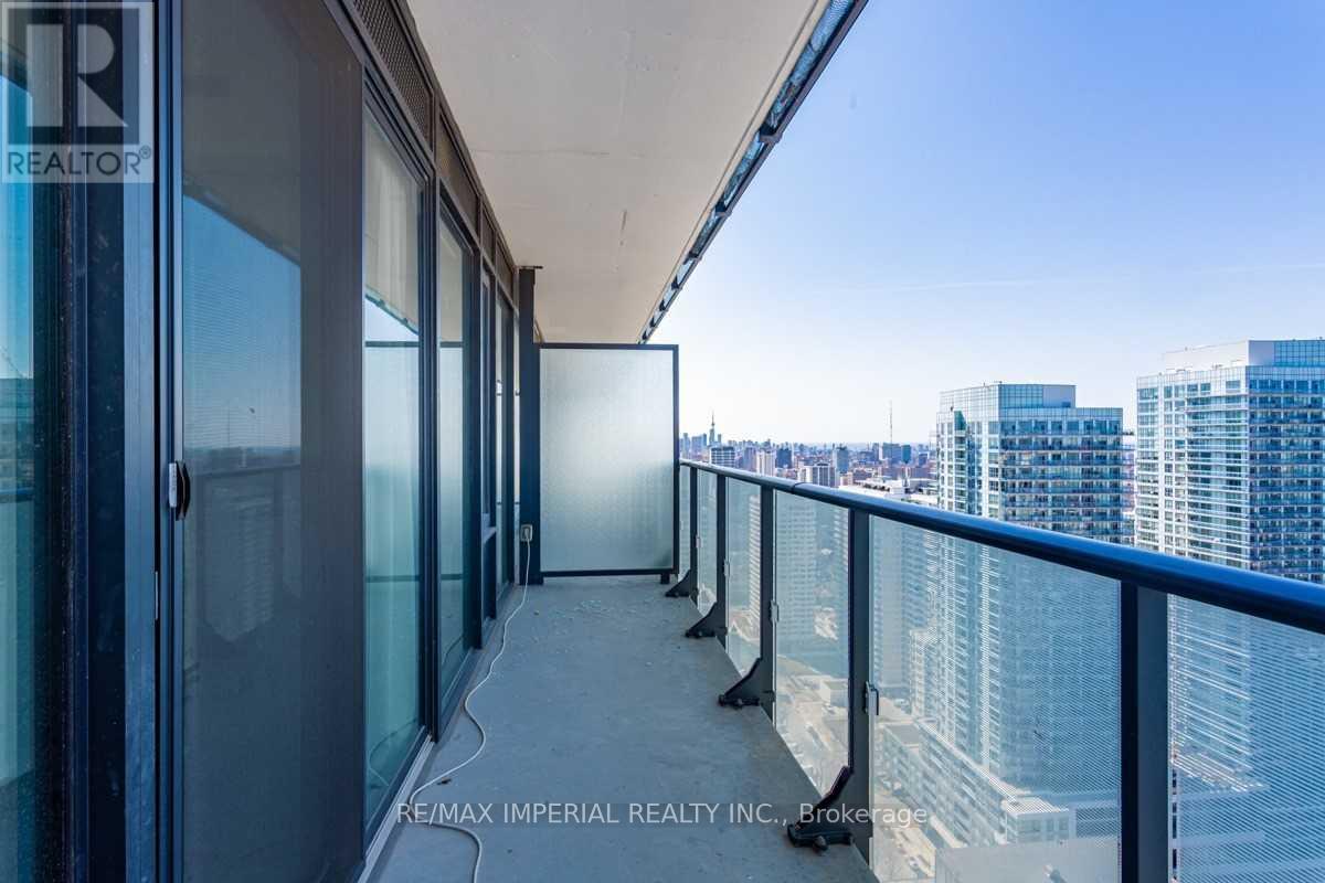 3711 - 161 Roehampton Avenue W, Toronto, Ontario  M4P 0C8 - Photo 18 - C12449340