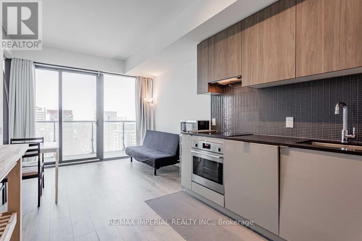 3711 - 161 Roehampton Avenue W, Toronto, Ontario  M4P 0C8 - Photo 21 - C12449340