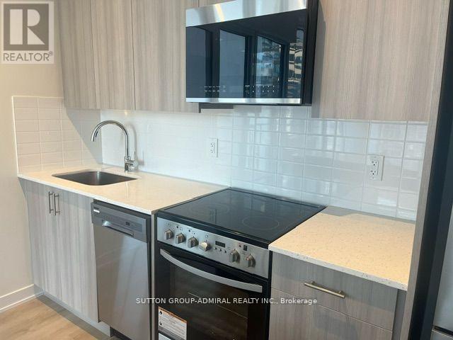 602 - 15 Ellerslie Avenue, Toronto, Ontario  M2N 0L7 - Photo 2 - C12449341