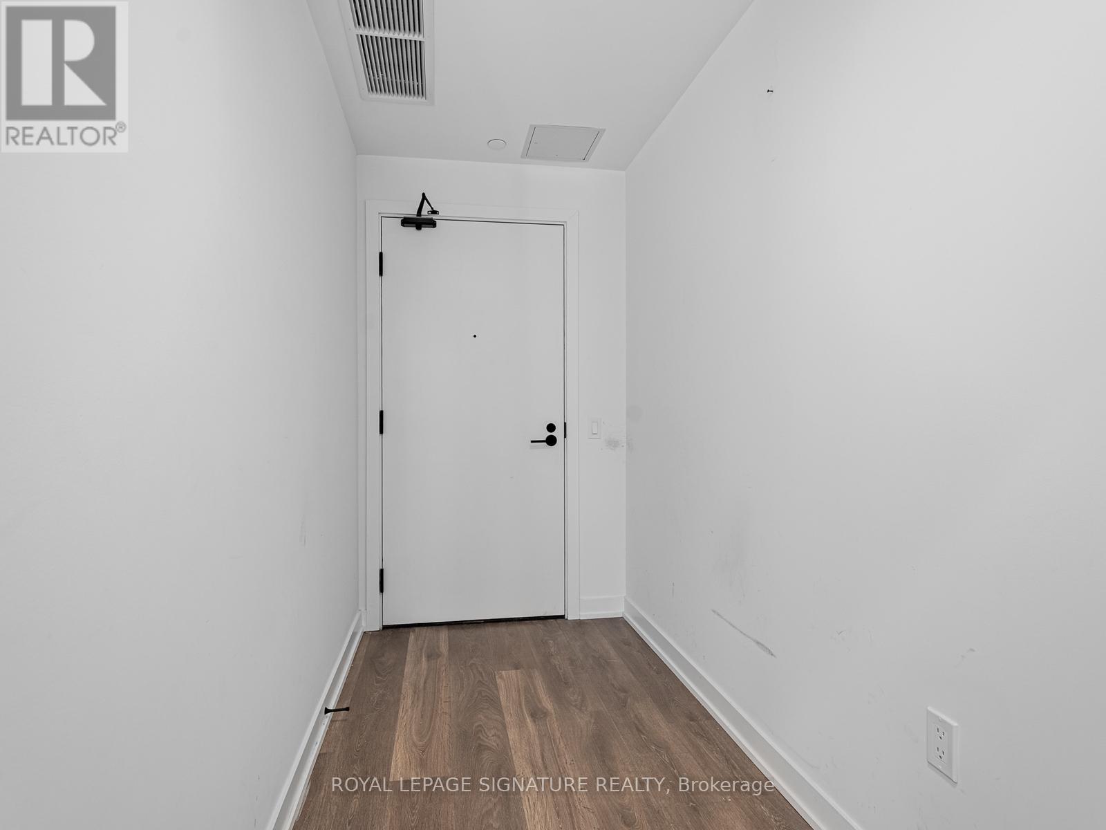 183f - 1608 Charles Street, Whitby (Port Whitby), Ontario  L1N 1B9 - Photo 3 - E12449236