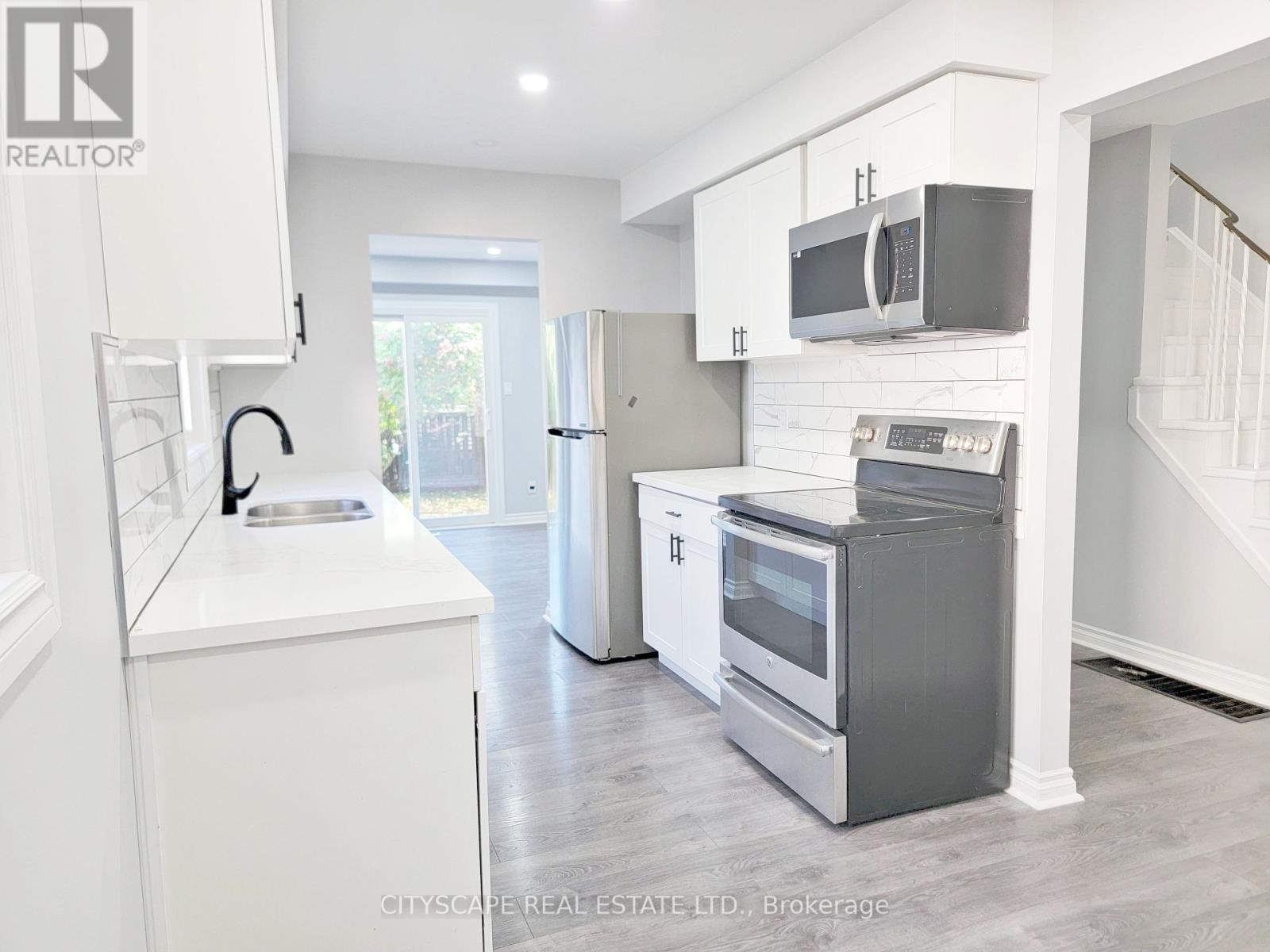 15 Hartsfield Drive, Clarington (Courtice), Ontario  L1E 1M8 - Photo 10 - E12449278