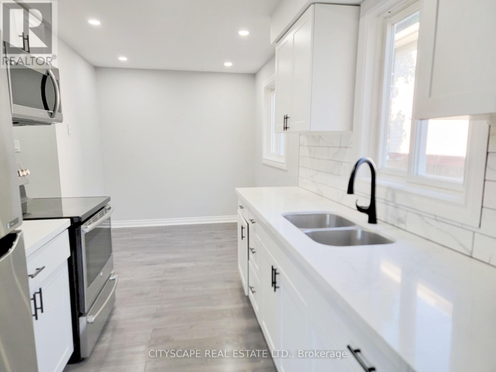 15 Hartsfield Drive, Clarington (Courtice), Ontario  L1E 1M8 - Photo 12 - E12449278