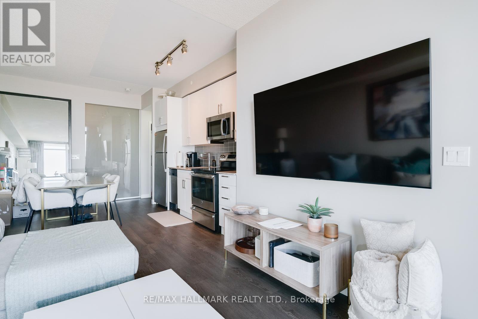514 - 2055 Danforth Avenue, Toronto, Ontario  M4C 1J8 - Photo 8 - E12449316