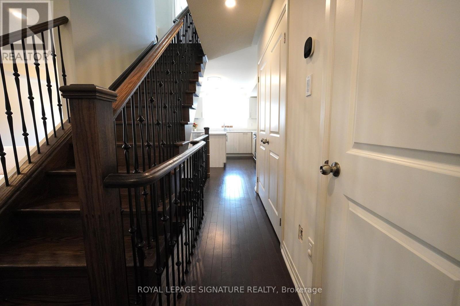 212 Lord Elgin Lane, Clarington (Bowmanville), Ontario  L1C 7E8 - Photo 6 - E12449324