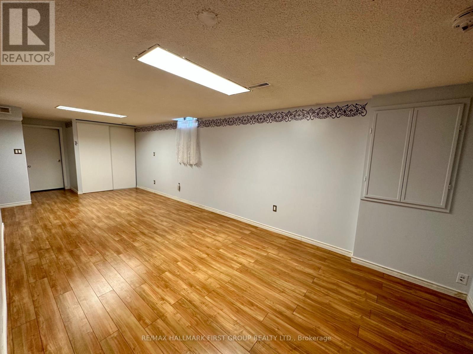 Lower - 44 Loradeen Crescent, Toronto, Ontario  M1B 1T8 - Photo 2 - E12449334