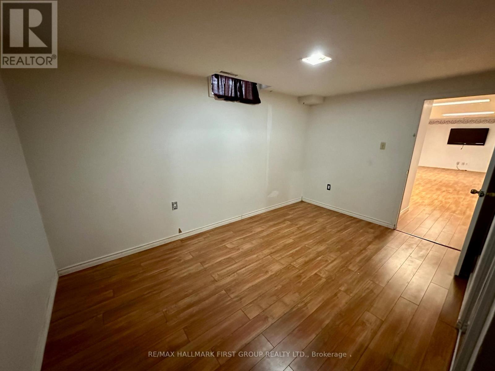 Lower - 44 Loradeen Crescent, Toronto, Ontario  M1B 1T8 - Photo 5 - E12449334
