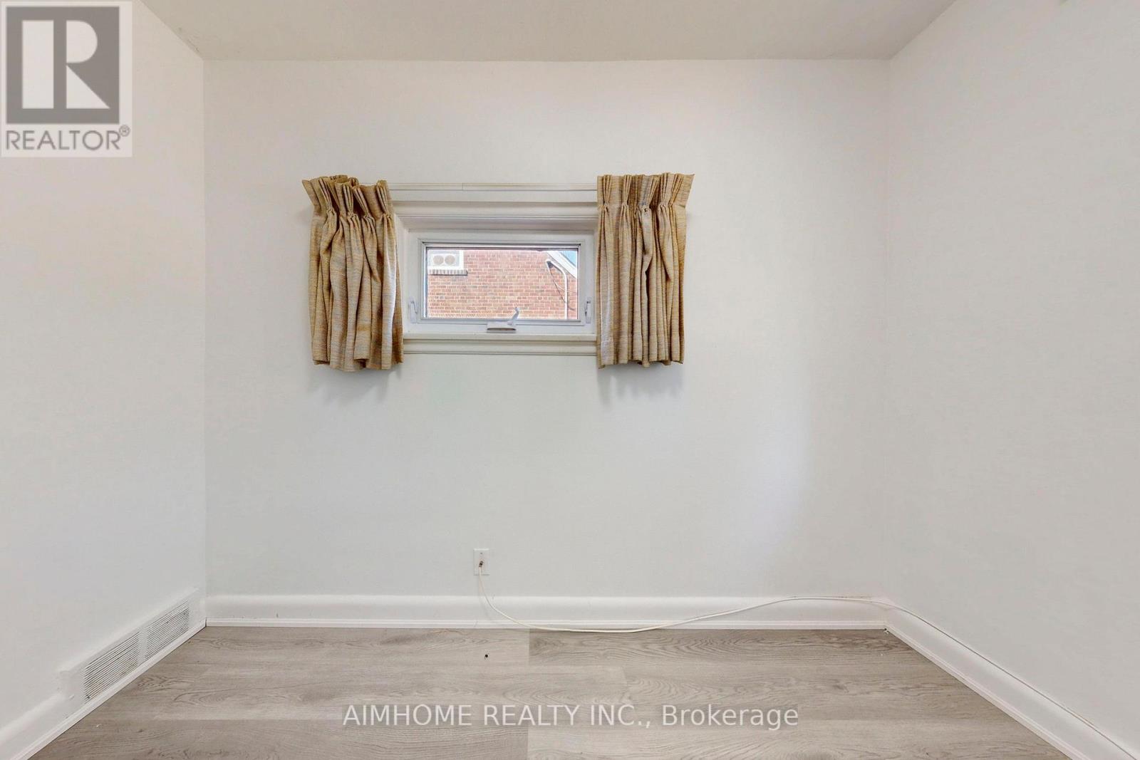 Entire Property - 195 Finch Avenue E, Toronto, Ontario  M2N 4S1 - Photo 10 - C12326424