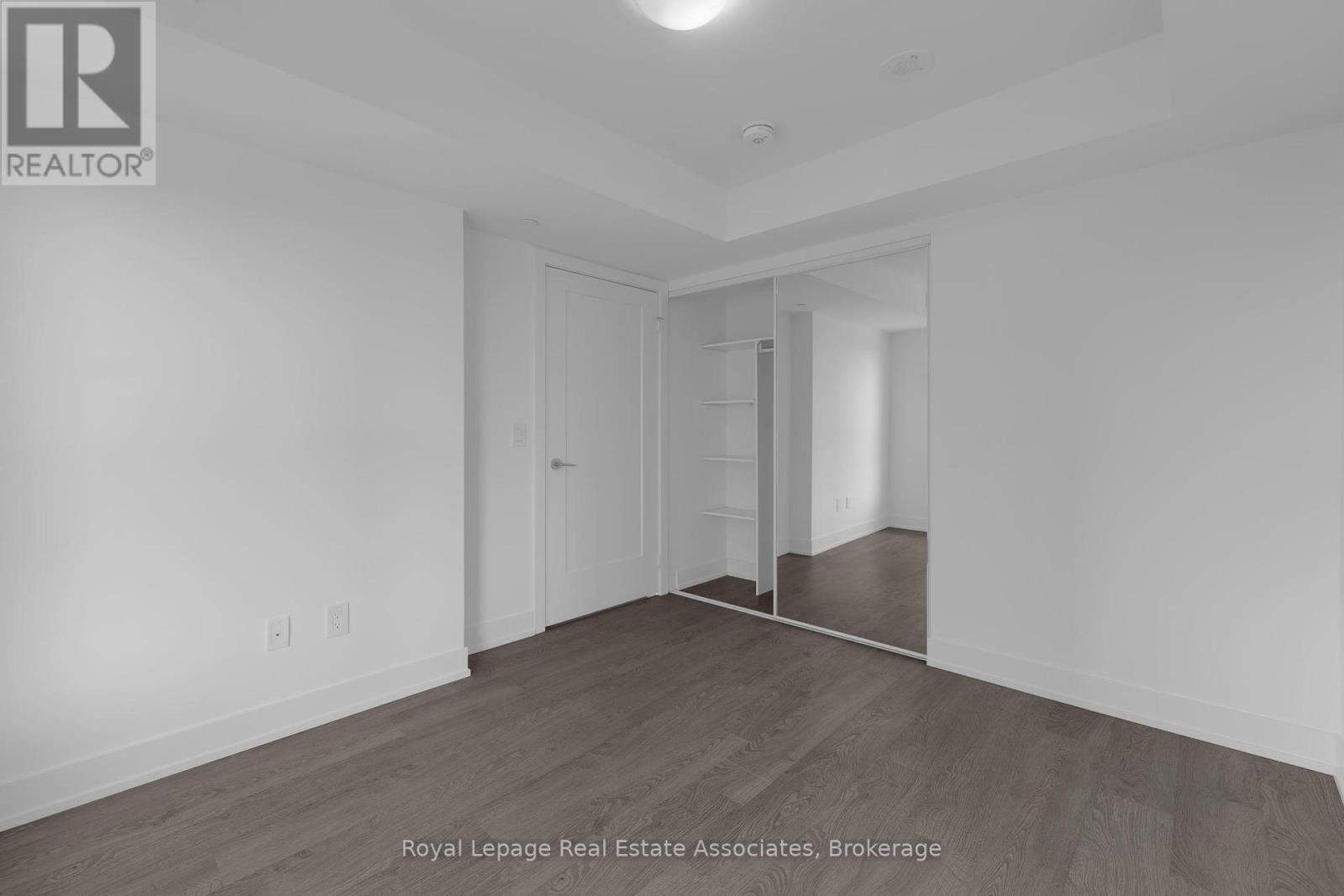 2830 - 5 Mabelle Avenue, Toronto, Ontario  M9A 0C8 - Photo 11 - W12420037
