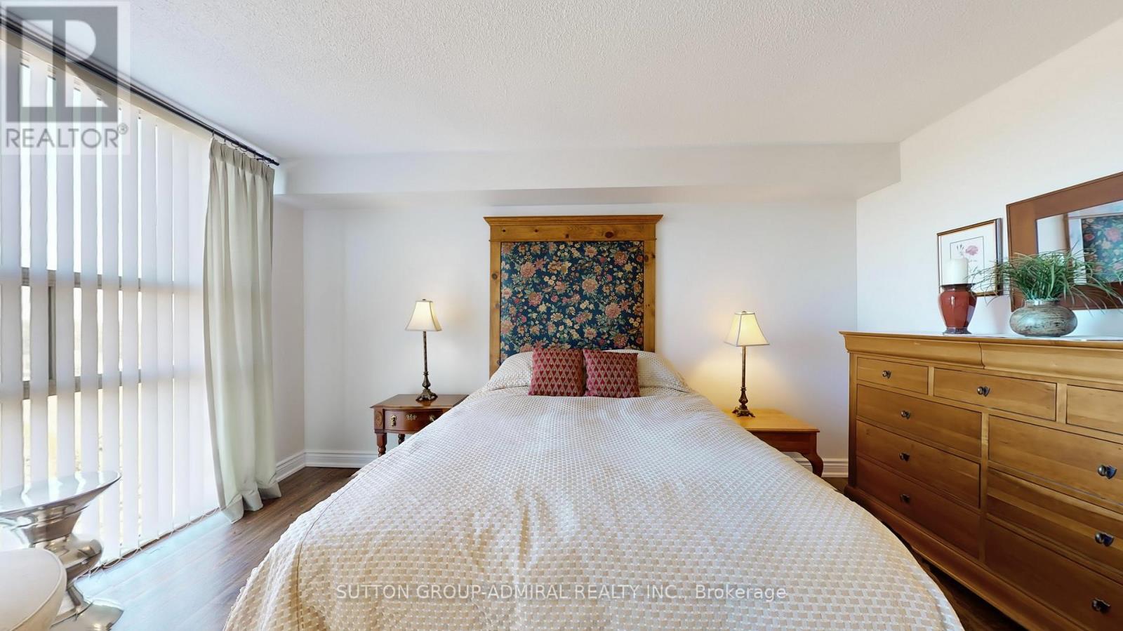 917 - 30 Harding Boulevard W, Richmond Hill, Ontario  L4C 9M3 - Photo 25 - N12449265