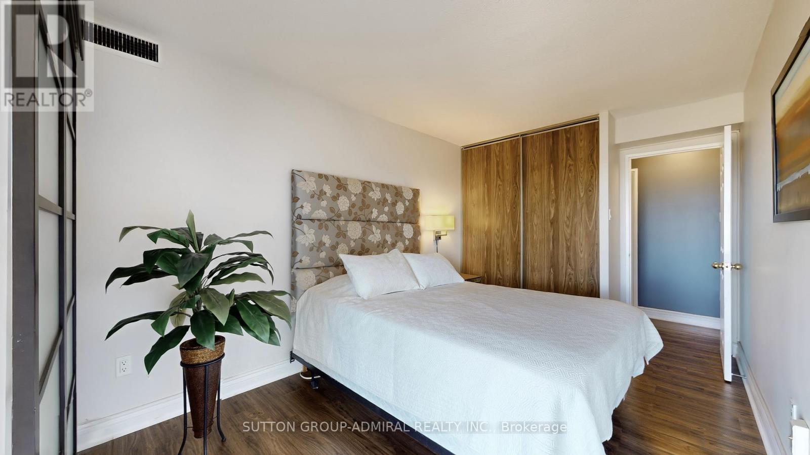 917 - 30 Harding Boulevard W, Richmond Hill, Ontario  L4C 9M3 - Photo 33 - N12449265