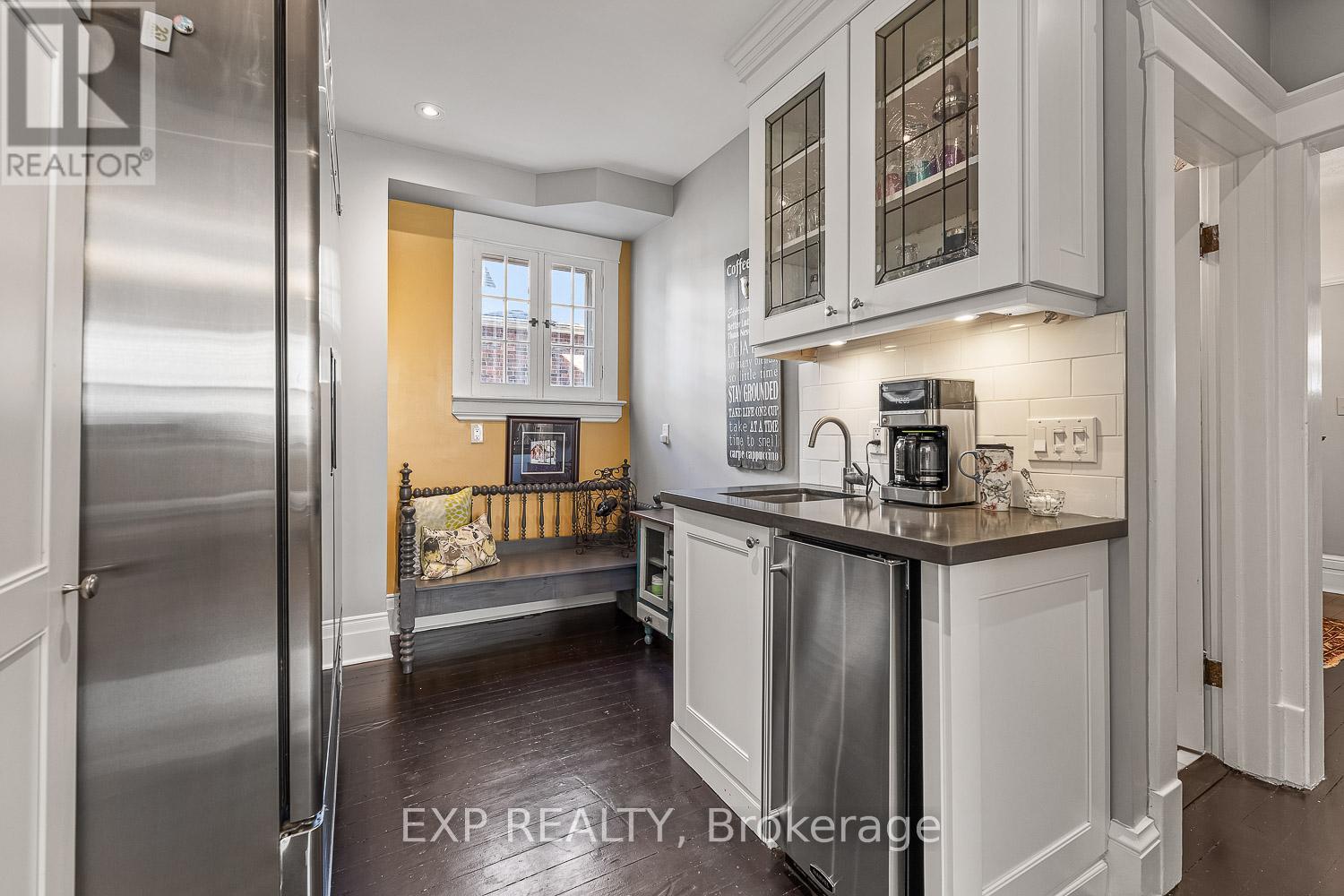 208 Lorne Avenue, Newmarket (Central Newmarket), Ontario  L3Y 4K2 - Photo 13 - N12449308