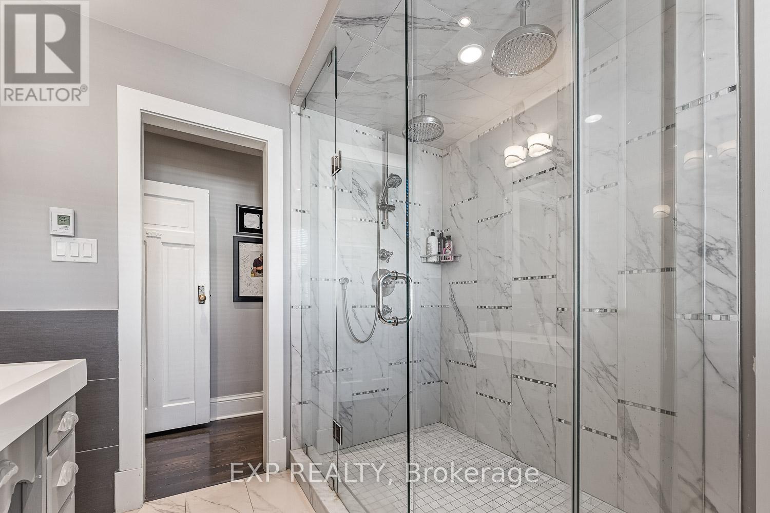 208 Lorne Avenue, Newmarket (Central Newmarket), Ontario  L3Y 4K2 - Photo 23 - N12449308