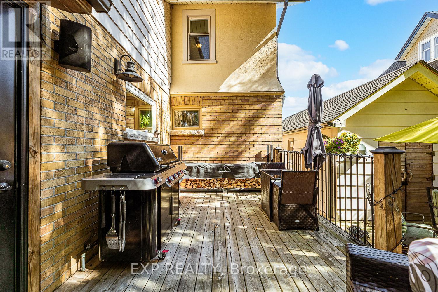 208 Lorne Avenue, Newmarket (Central Newmarket), Ontario  L3Y 4K2 - Photo 38 - N12449308
