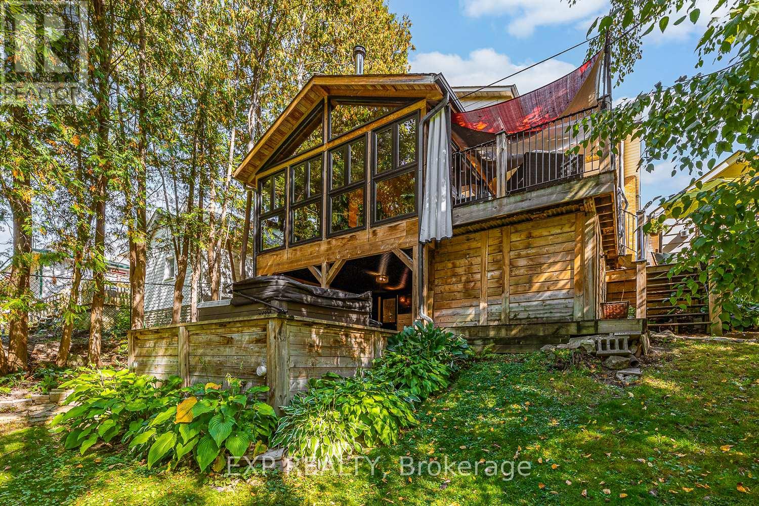 208 Lorne Avenue, Newmarket (Central Newmarket), Ontario  L3Y 4K2 - Photo 46 - N12449308