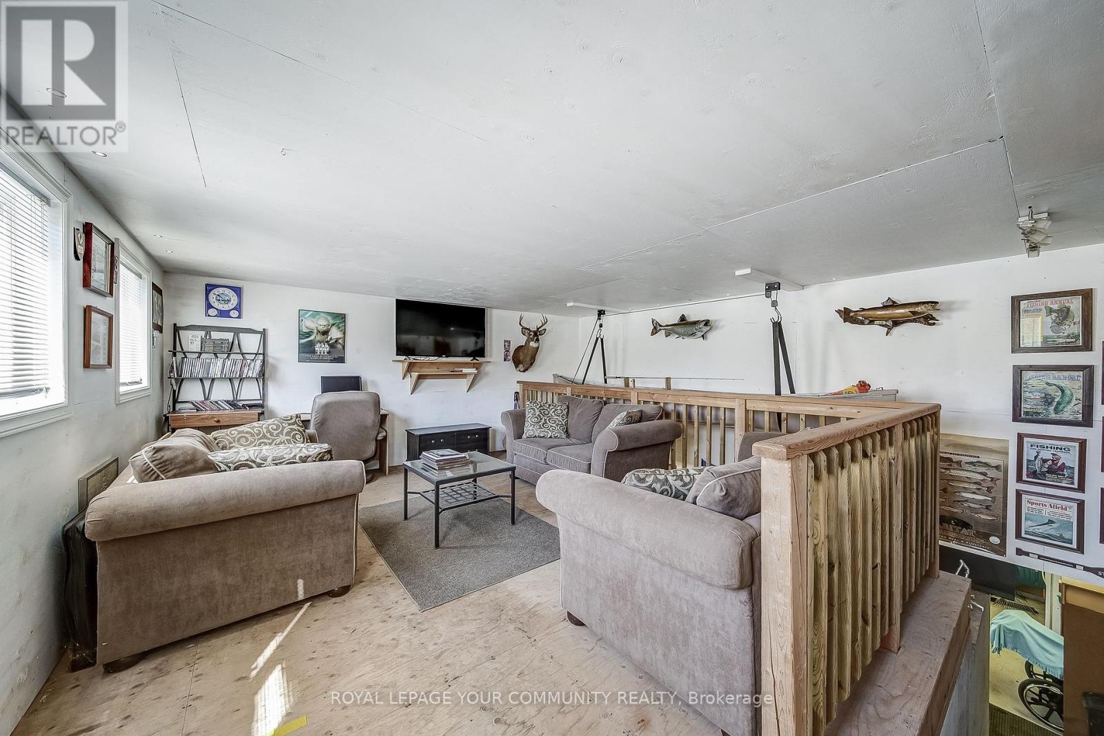 749 Rockaway Road, Georgina, Ontario  L0E 1S0 - Photo 23 - N12449320