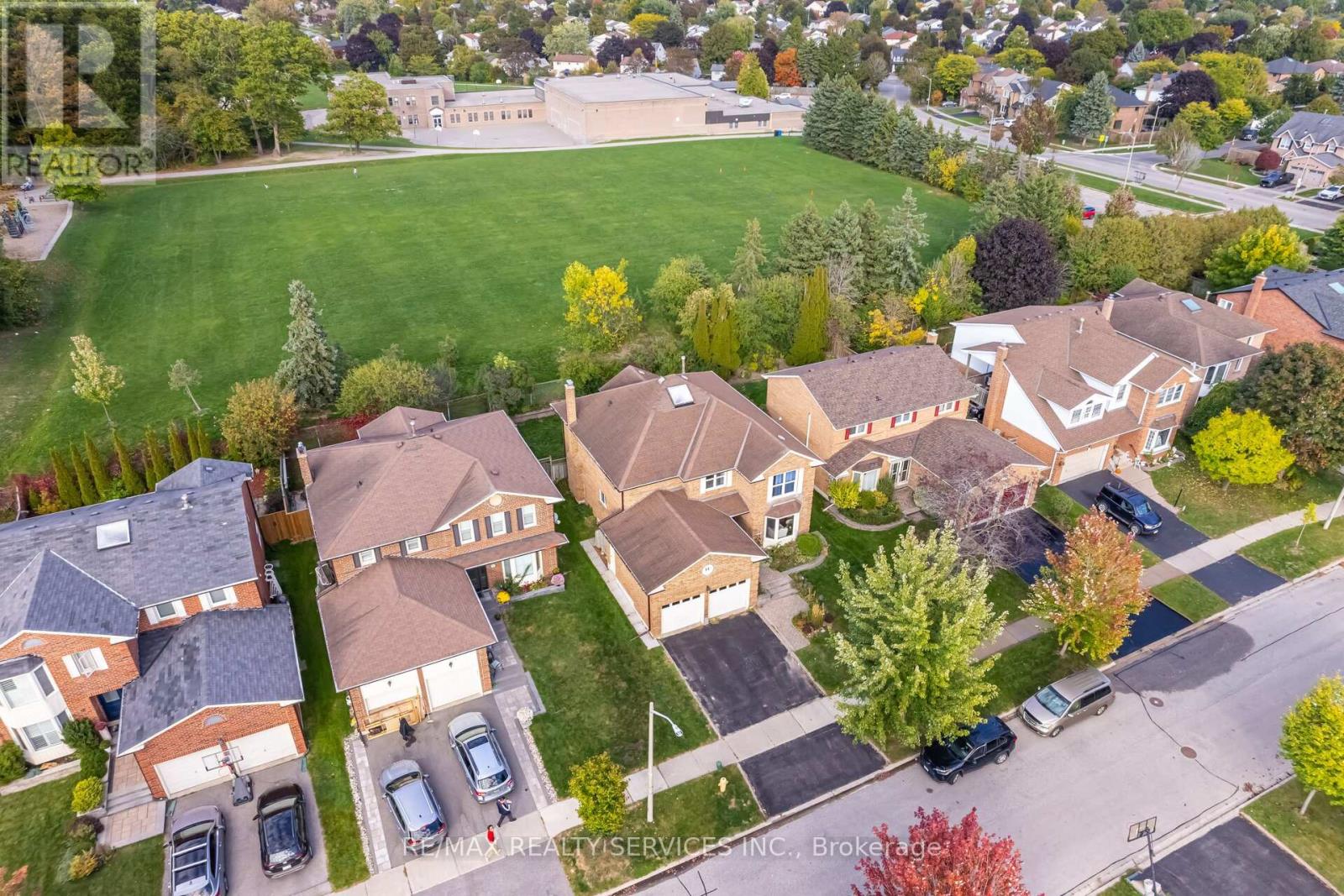 14 Milner Crescent, Ajax, Ontario  L1S 4W3 - Photo 4 - E12448966