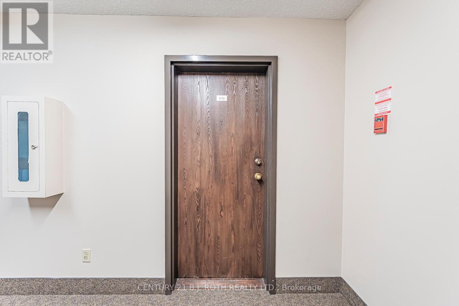 G10 - 147 Edgehill Drive, Barrie, Ontario  L4N 1L9 - Photo 2 - S12449317