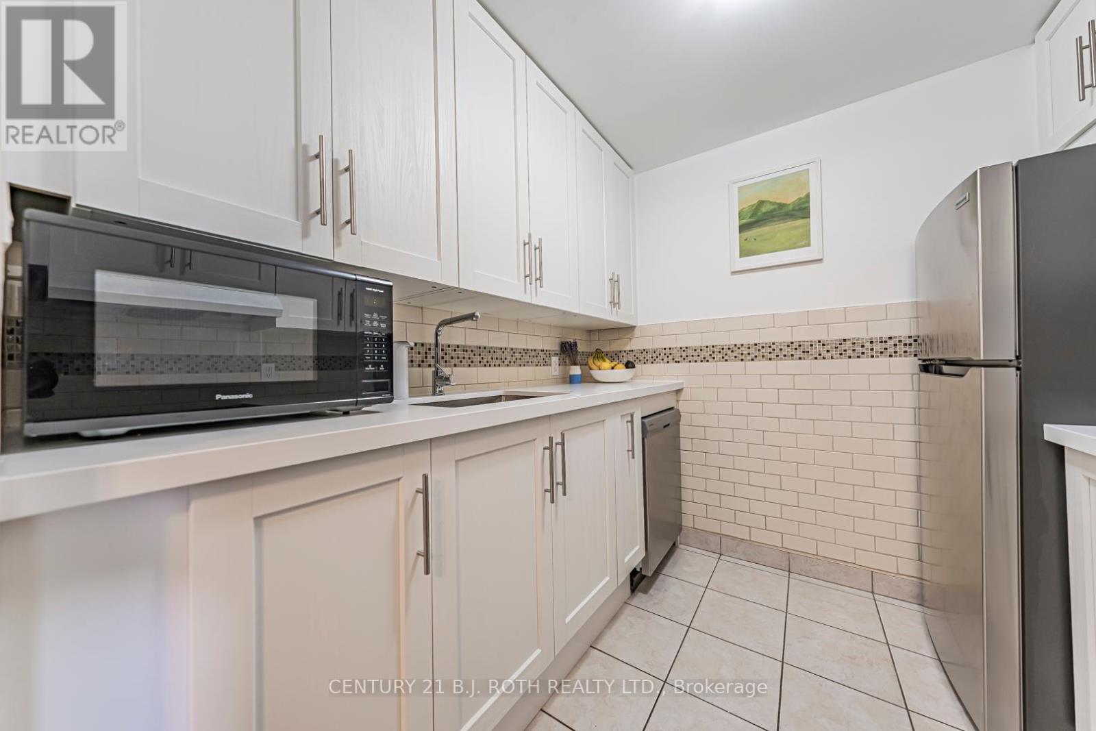 G10 - 147 Edgehill Drive, Barrie, Ontario  L4N 1L9 - Photo 7 - S12449317