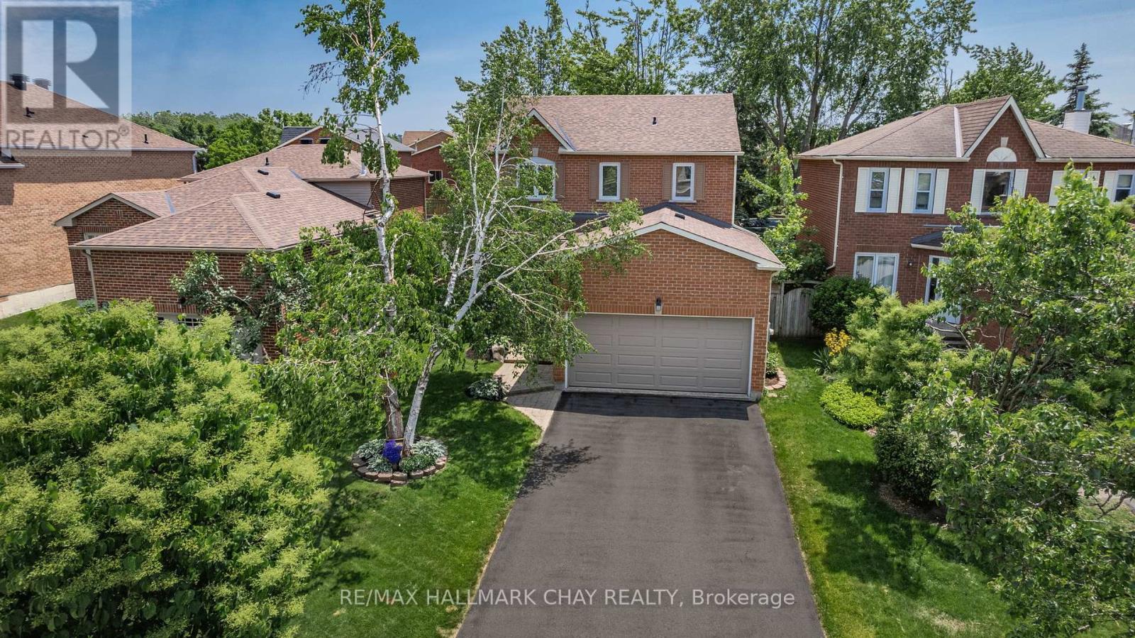 65 Mcdougall Drive, Barrie, Ontario  L4N 7H6 - Photo 1 - S12449323