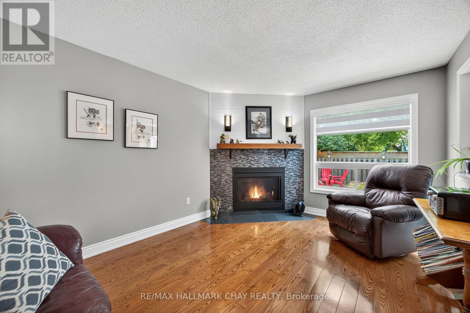 65 Mcdougall Drive, Barrie, Ontario  L4N 7H6 - Photo 10 - S12449323