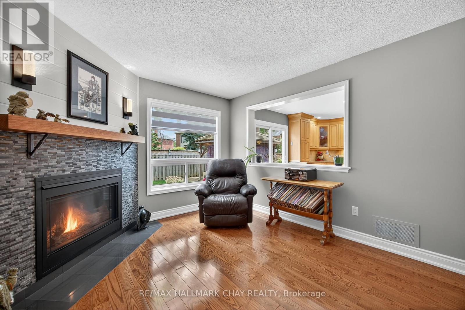 65 Mcdougall Drive, Barrie, Ontario  L4N 7H6 - Photo 11 - S12449323