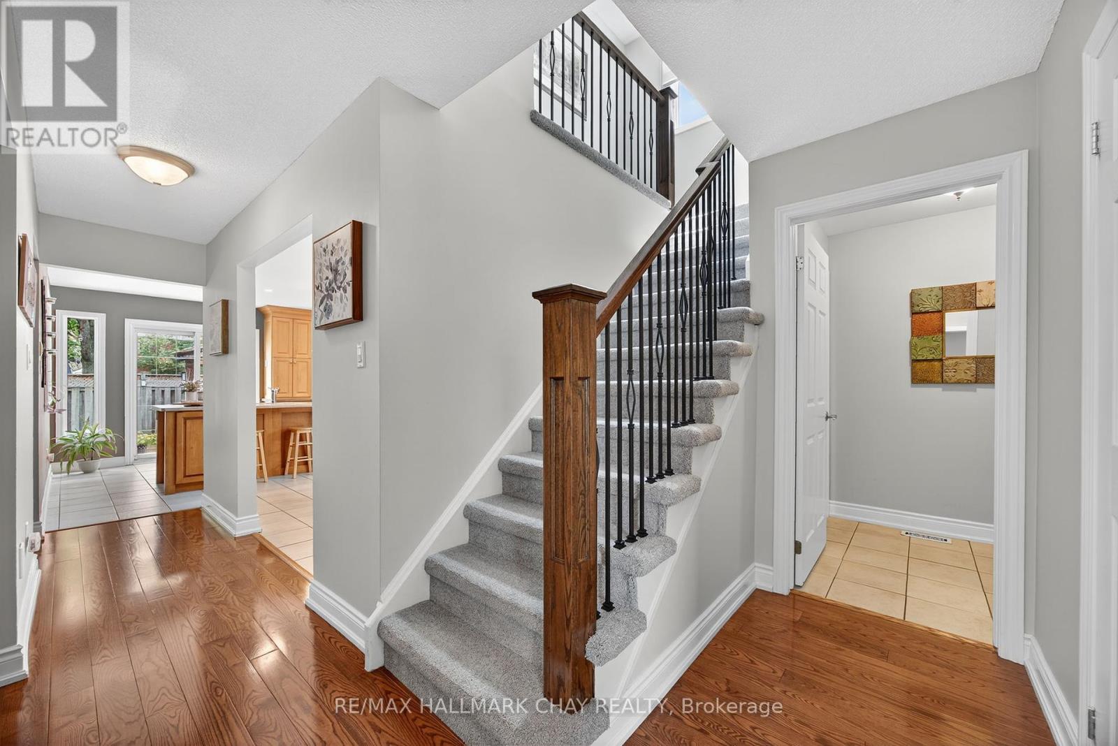 65 Mcdougall Drive, Barrie, Ontario  L4N 7H6 - Photo 14 - S12449323