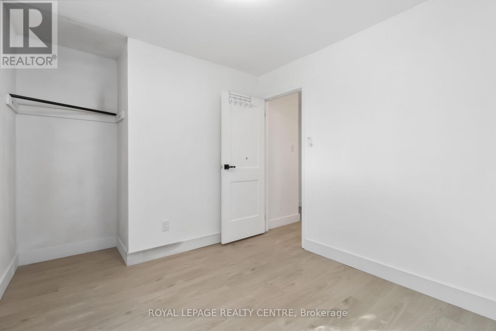 4272 Tea Garden Circle, Mississauga, Ontario  L5B 2W8 - Photo 15 - W12446311