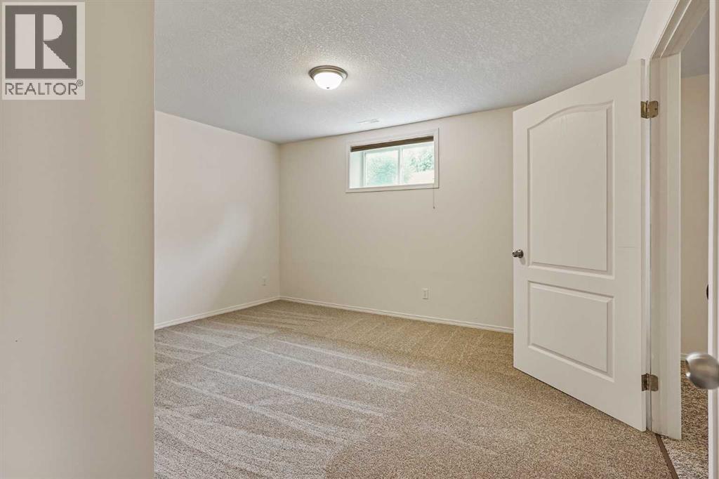 1, 240 Heritage Boulevard W, Lethbridge, Alberta  T1K 7H3 - Photo 31 - A2251373